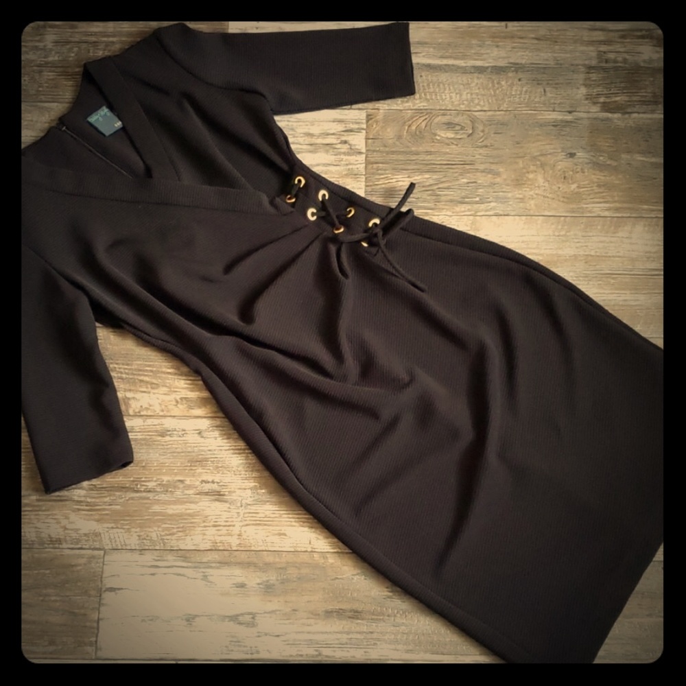 Gabby Sykes size 4 faux wrap dress